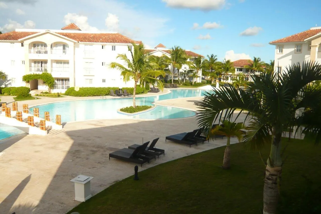 The Blue Lagoon Of The Caribbean Sea. Velero 205.Cadaques Caribe La Fragata