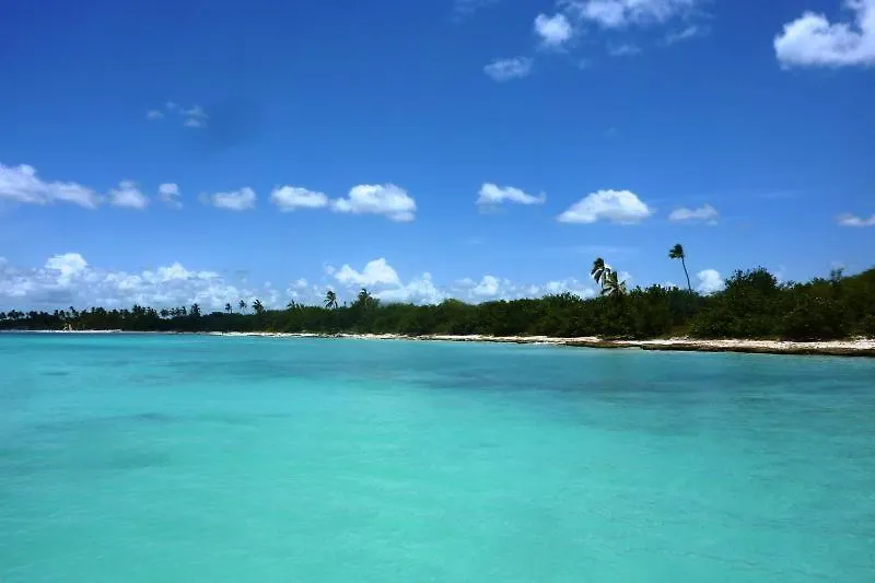 The Blue Lagoon Of The Caribbean Sea. Velero 205.Cadaques Caribe La Fragata 0*,